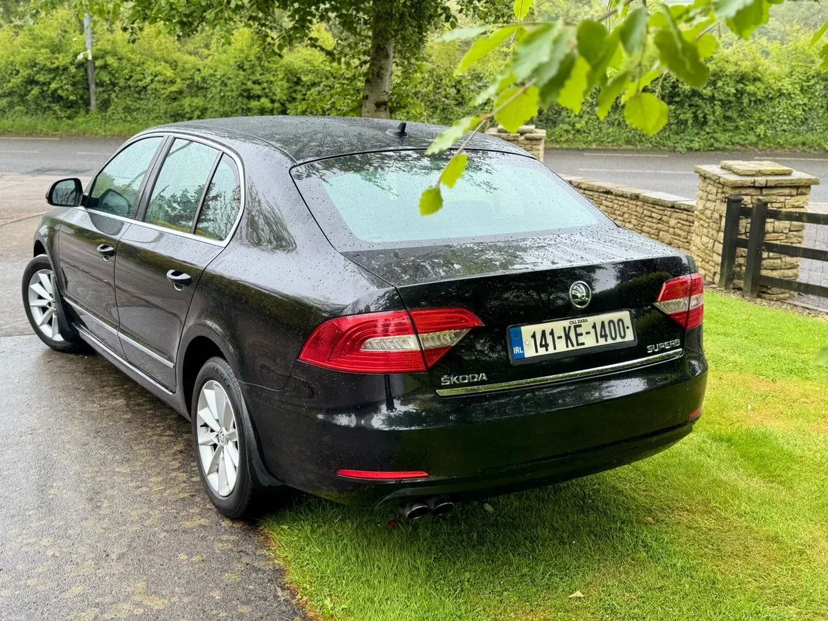 Skoda superb 2.0 TDI DSG Automatic.   €4250 - Image 4