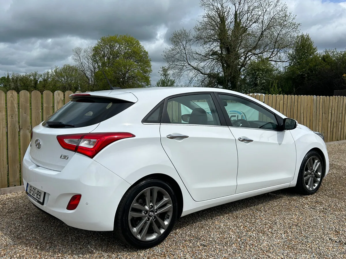 2016 Hyundai i30 Premium - Image 4