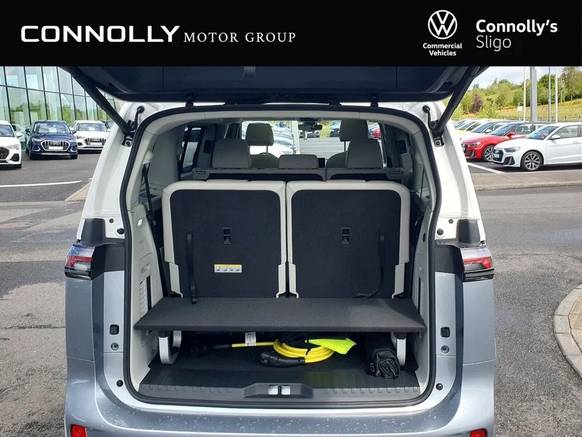Volkswagen ID.Buzz ** 0% ** 7 Seater People Editio - Image 6