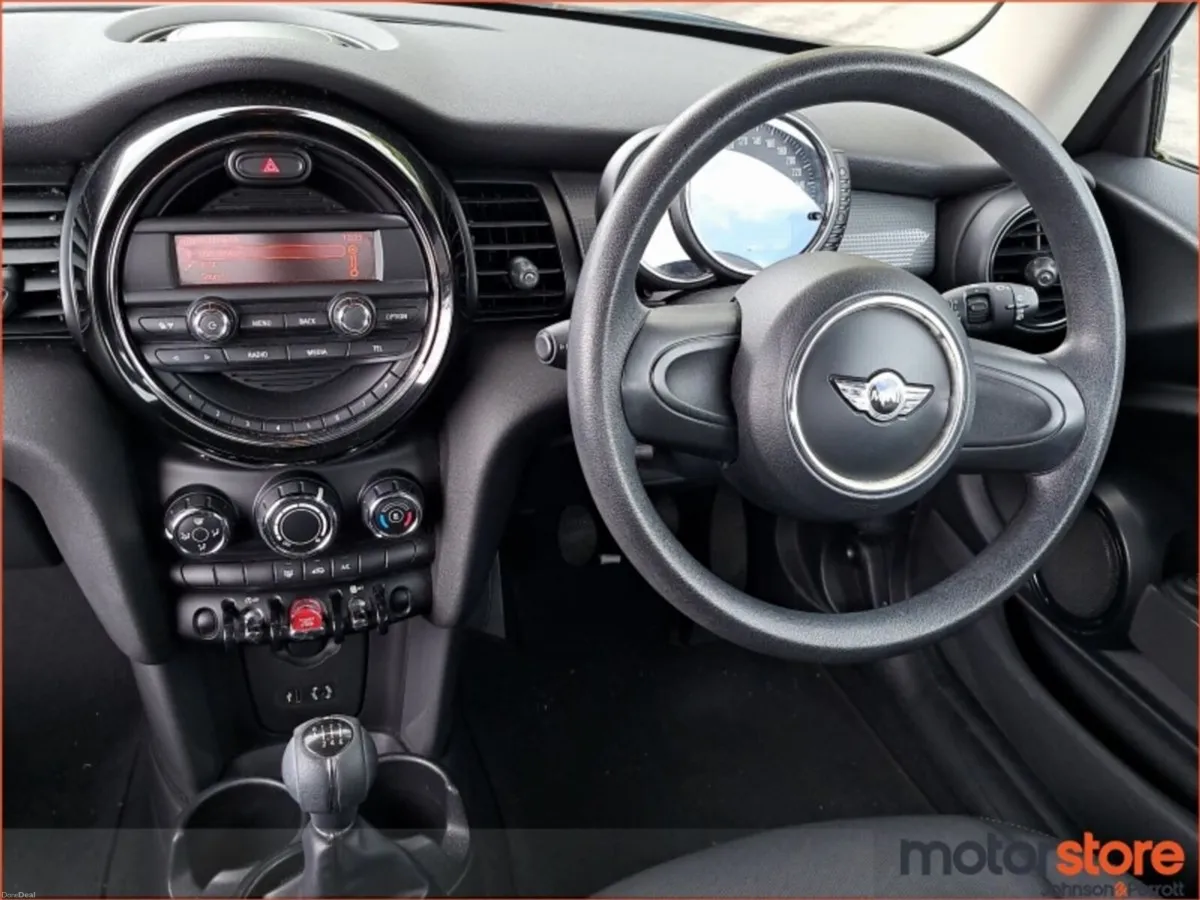 Mini Cooper Cooper - Image 4