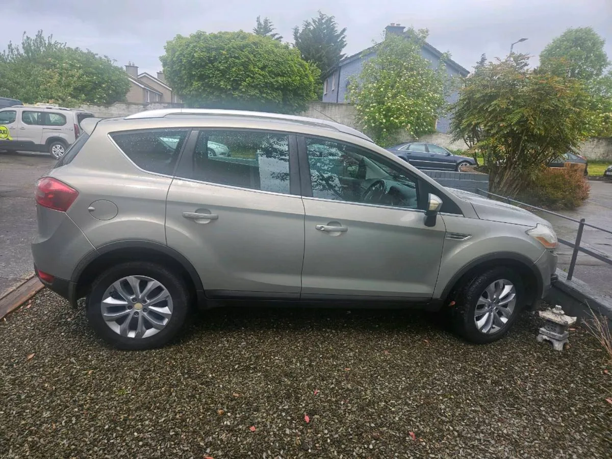 Car - Image 3