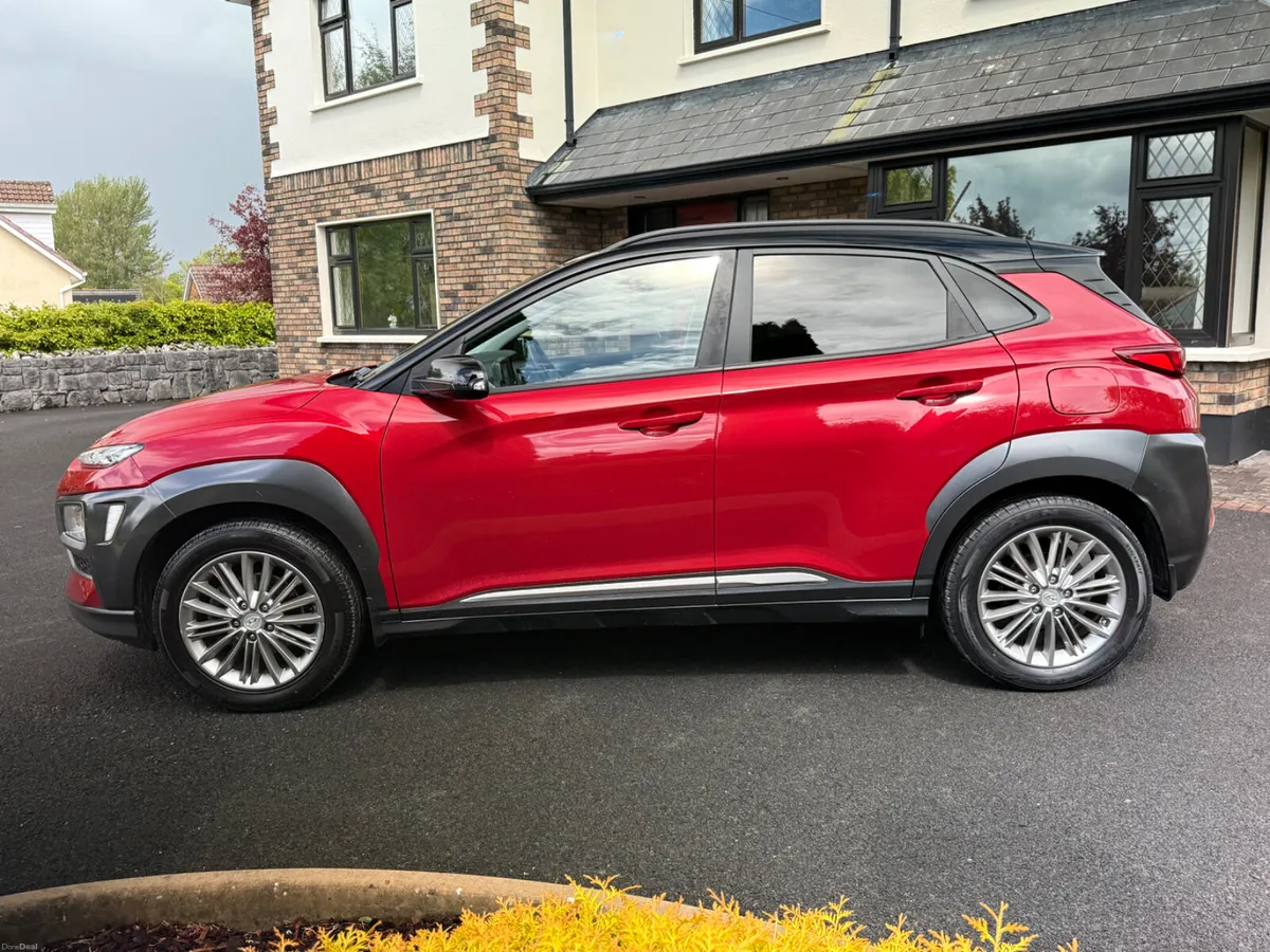 *70,000kms* One Owner Hyundai Kona! - Image 4