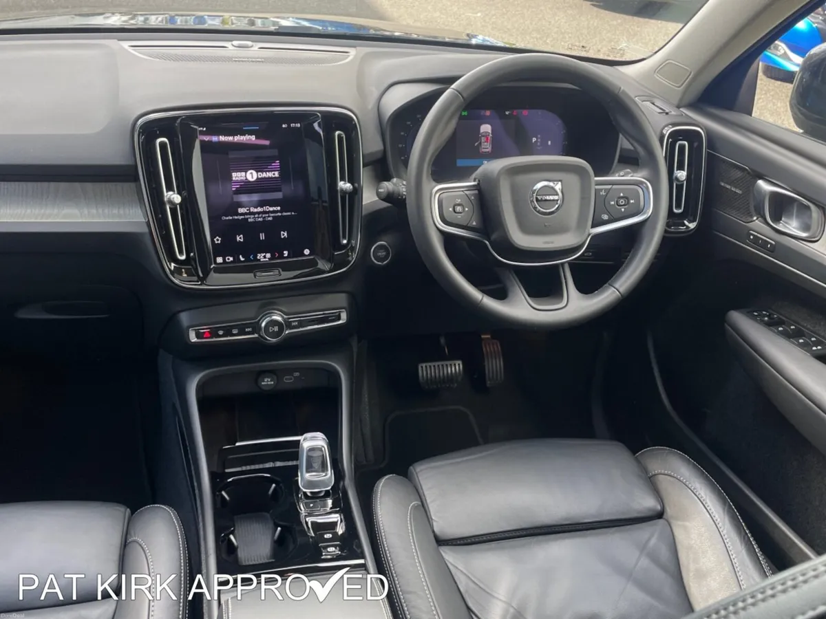 Volvo XC40 Estate Ultimate - Image 4