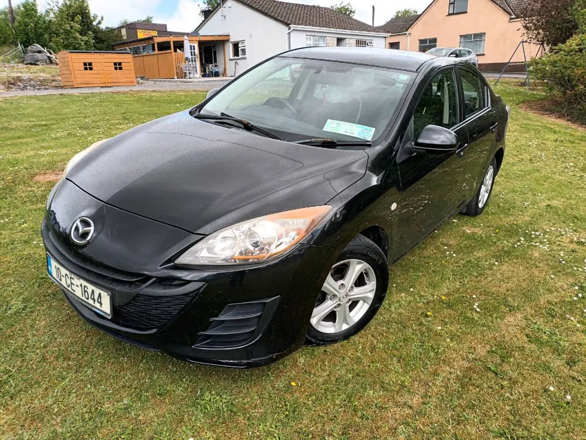 Mazda 3 diesel  tax and tested - Image 4