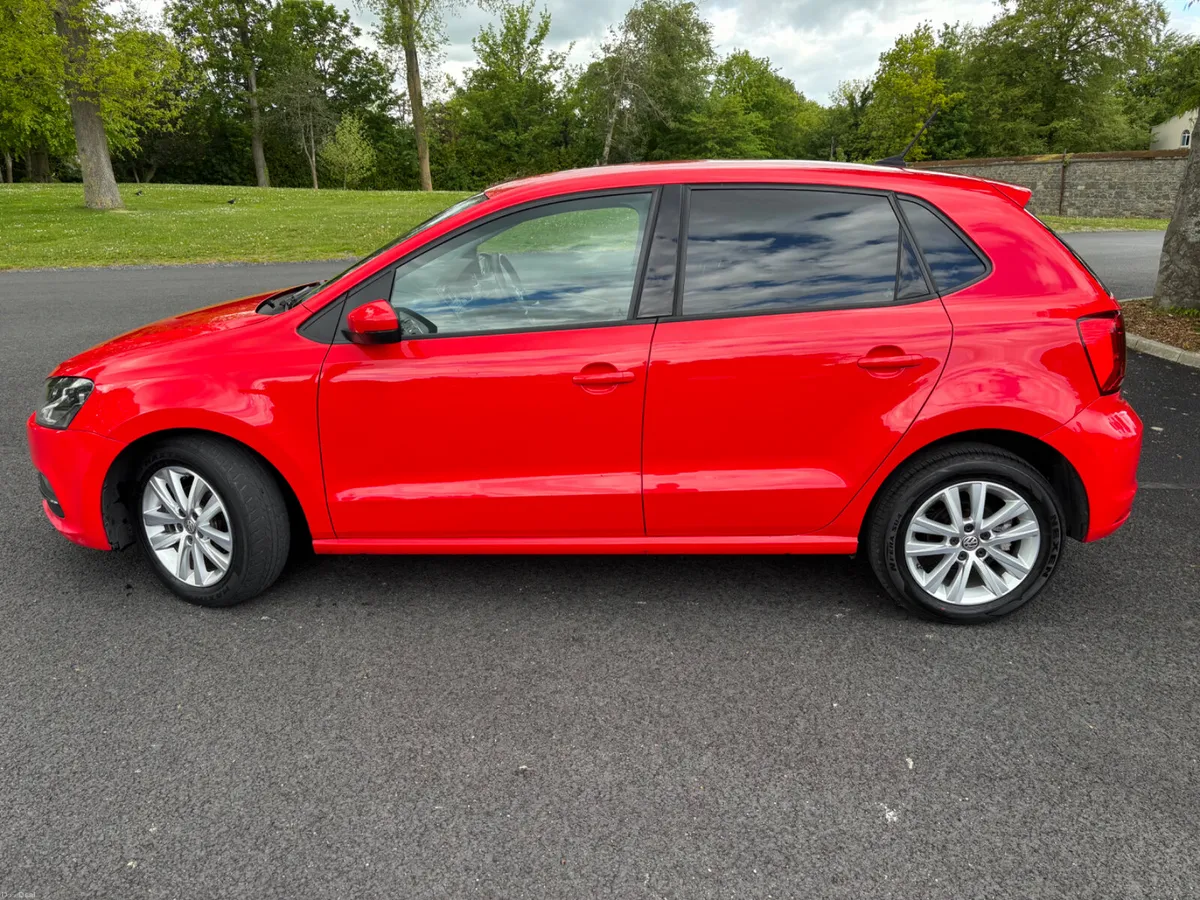 Volkswagen Polo 2016 - Image 2
