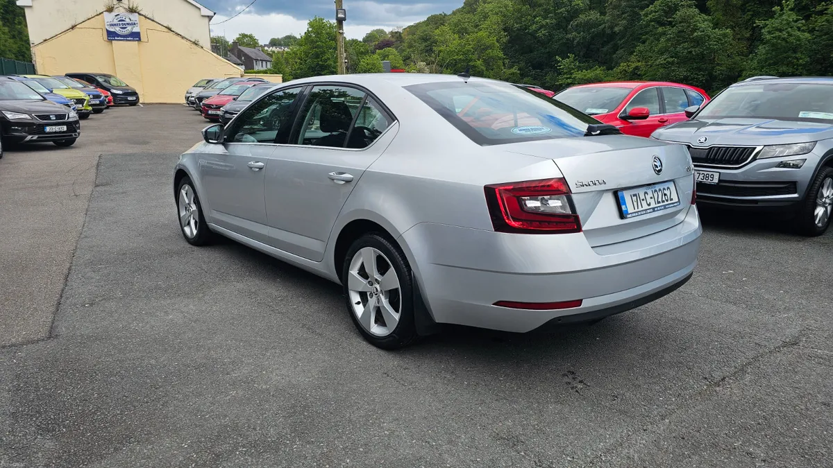 Skoda Octavia 2017 1.0tsi STYLE - Image 4