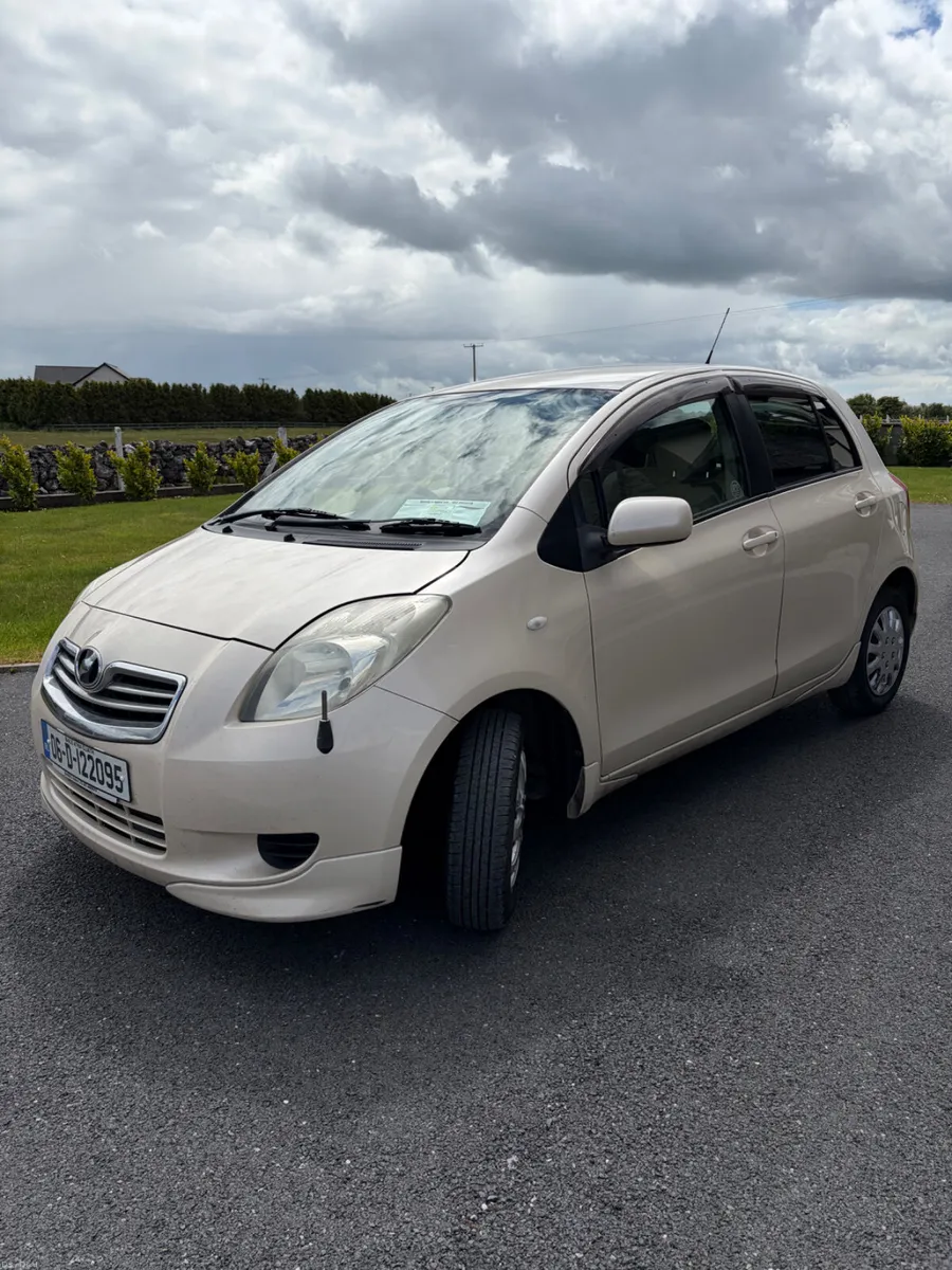 Toyota Vitz 2006 - Image 2