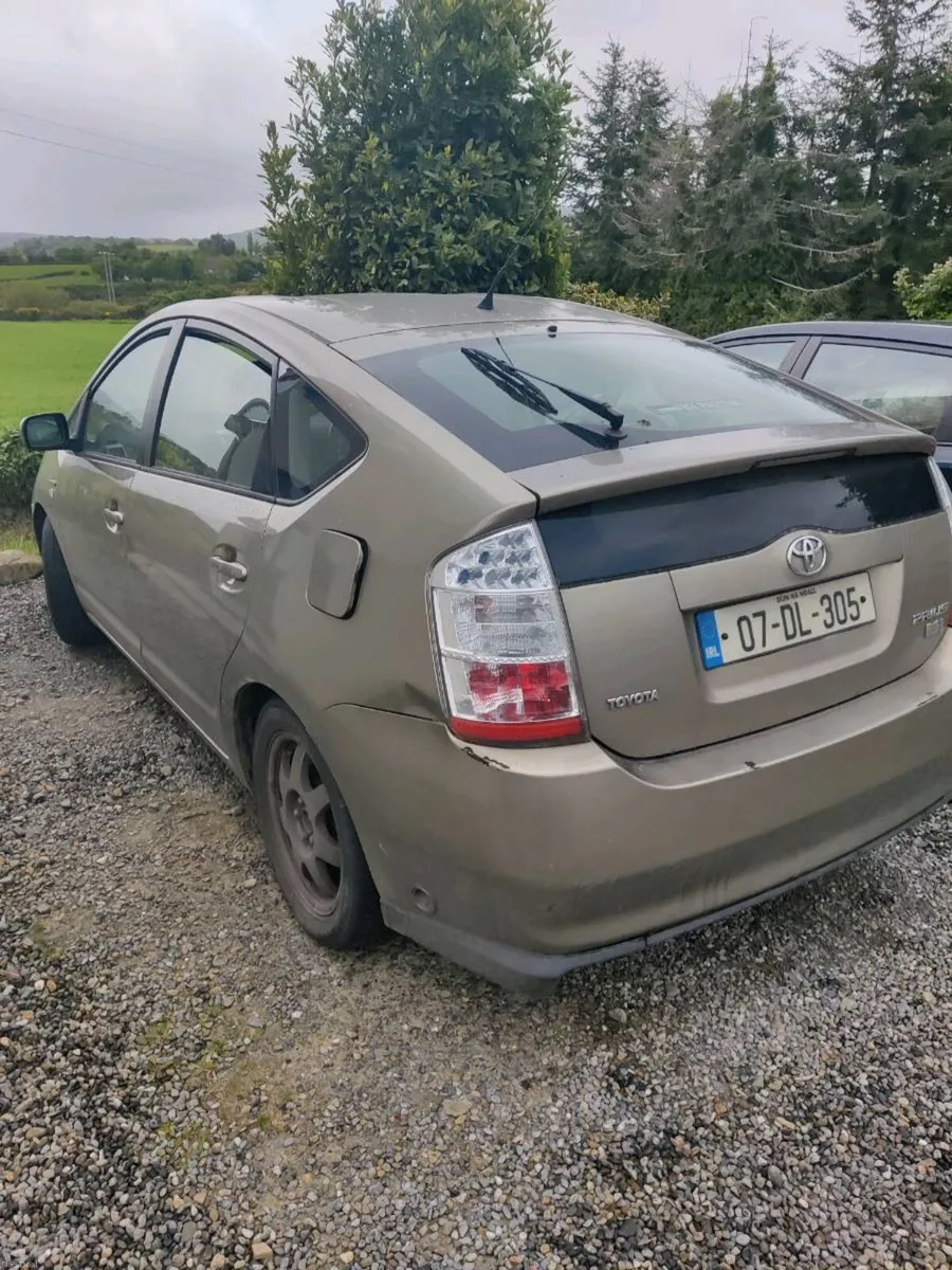 Toyota Prius - Image 3