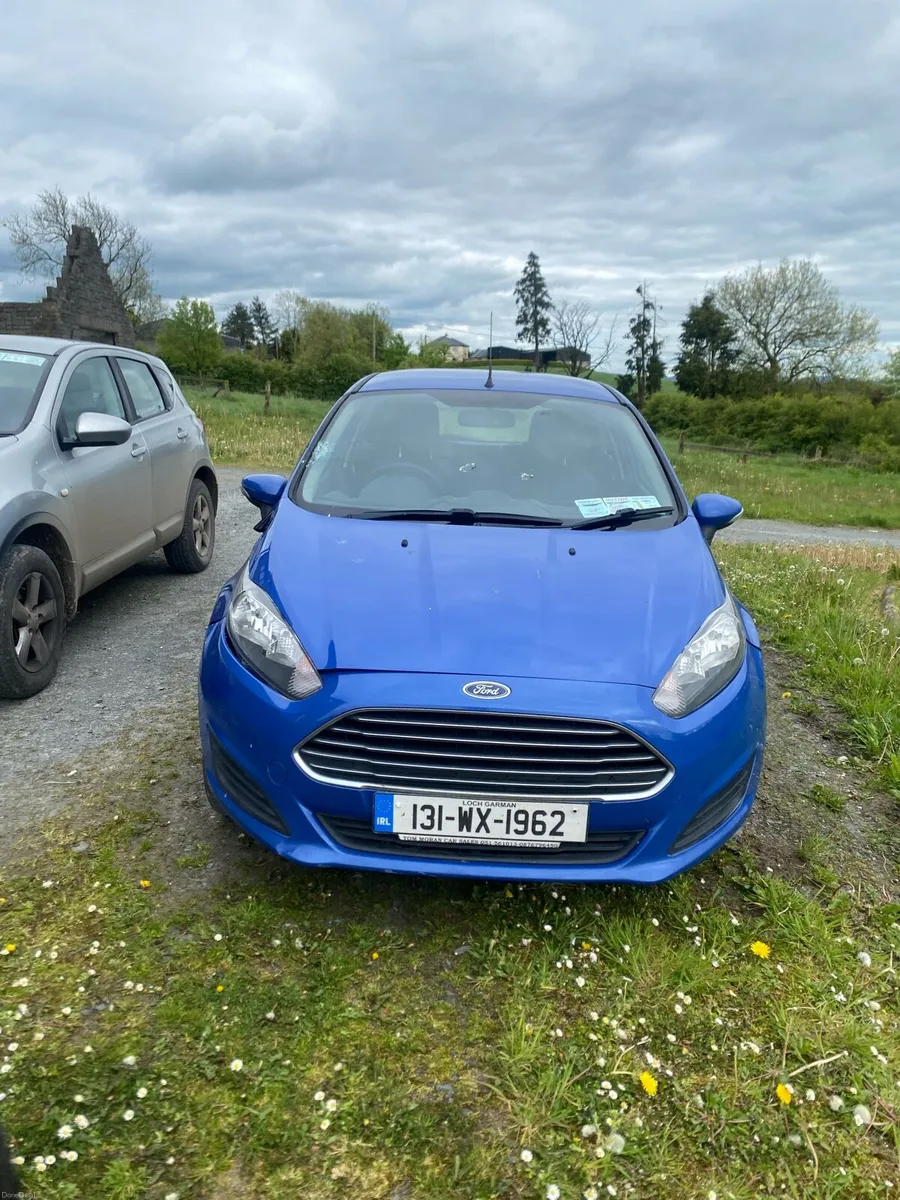 ford fiesta for breaking or to buy and fix ! - Image 2