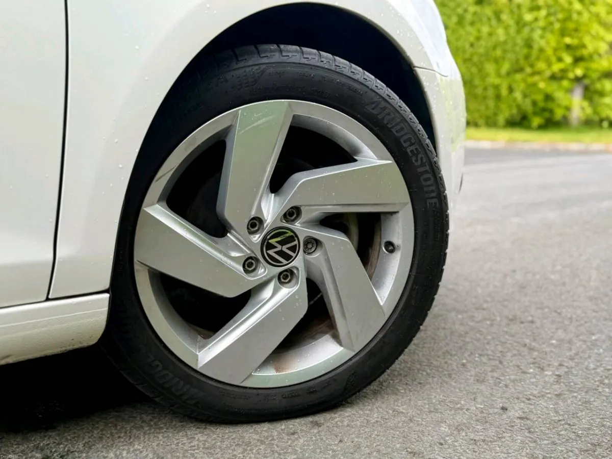 Volkswagen golf, automatic gearbox - Image 5