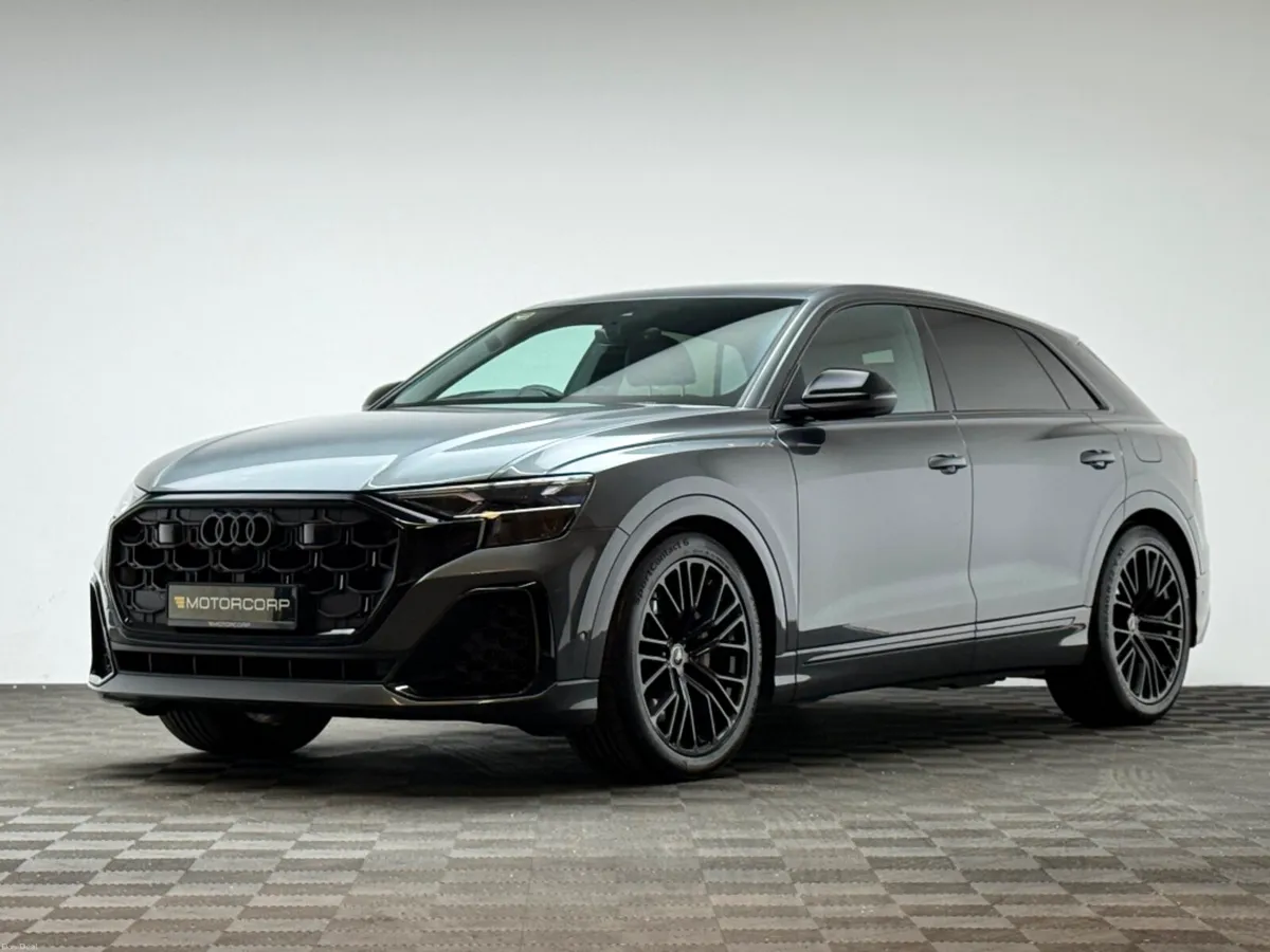Audi Q8 S LINE BLK ED 55 TFSI E QUATTRO - Image 3