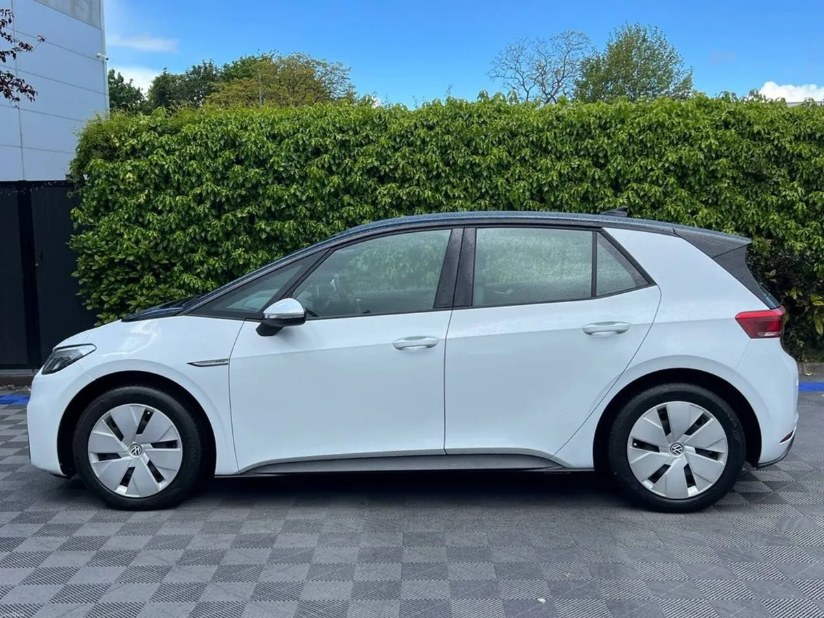 Volkswagen ID.3 LIFE 58KWH // APPLE CARPLAY/ANDROI - Image 3