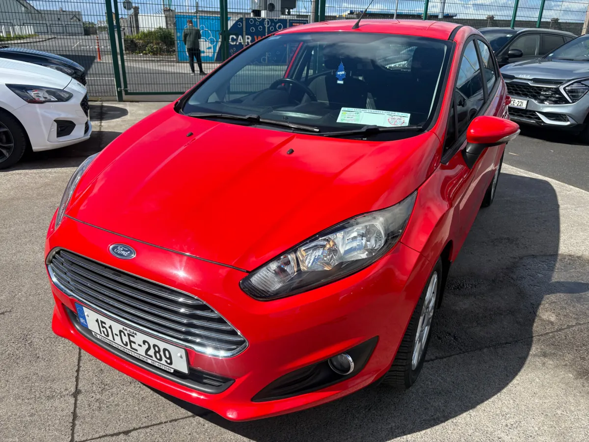 Ford Fiesta 2015 - Image 2