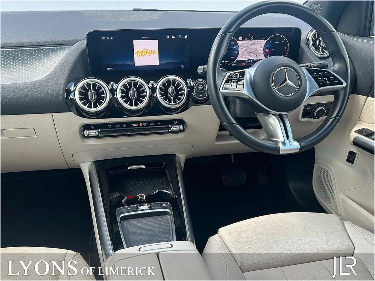 Mercedes-Benz GLA GLA 180 Progressive Auto - Image 4