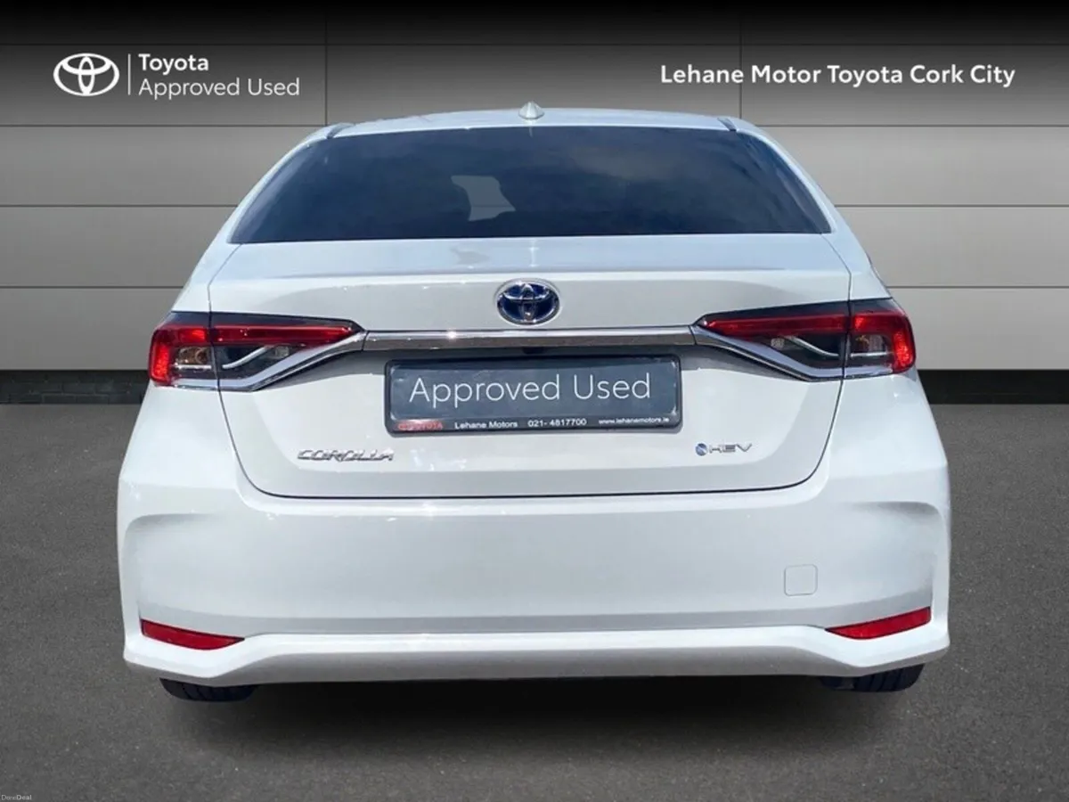 Toyota Corolla COROLLA SALOON LUNA SPORT - Image 4
