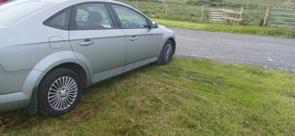 Ford mondeo - Image 2