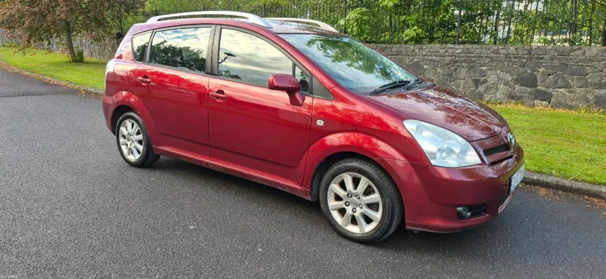 Toyota corolla verso Automatic nctd and taxed - Image 1