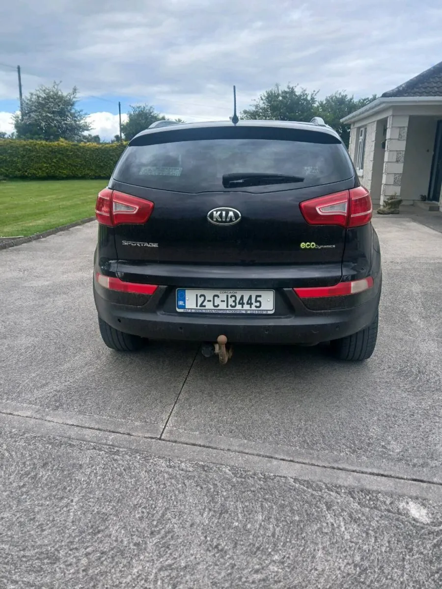 Car - Image 4