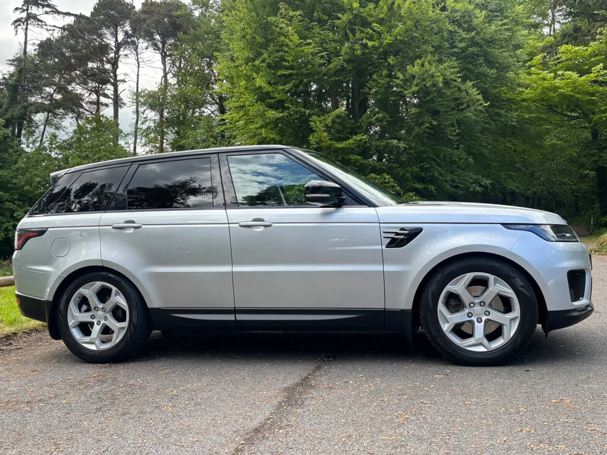 182 Land  Rover RangeRover Sport 3.0 Tdi S - Image 5