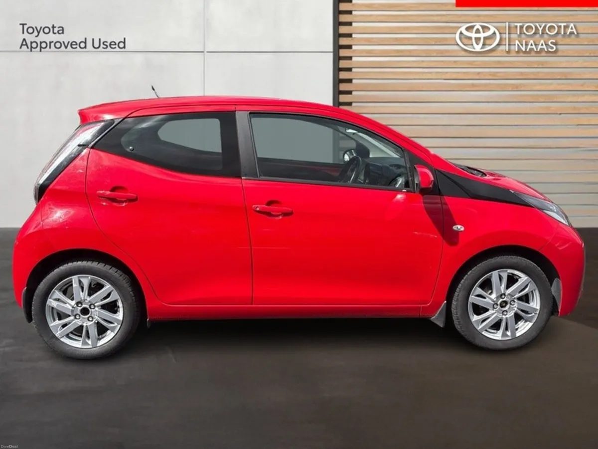 Toyota Aygo AYGO 1.0 X-PLAY 5 DOOR - Image 3