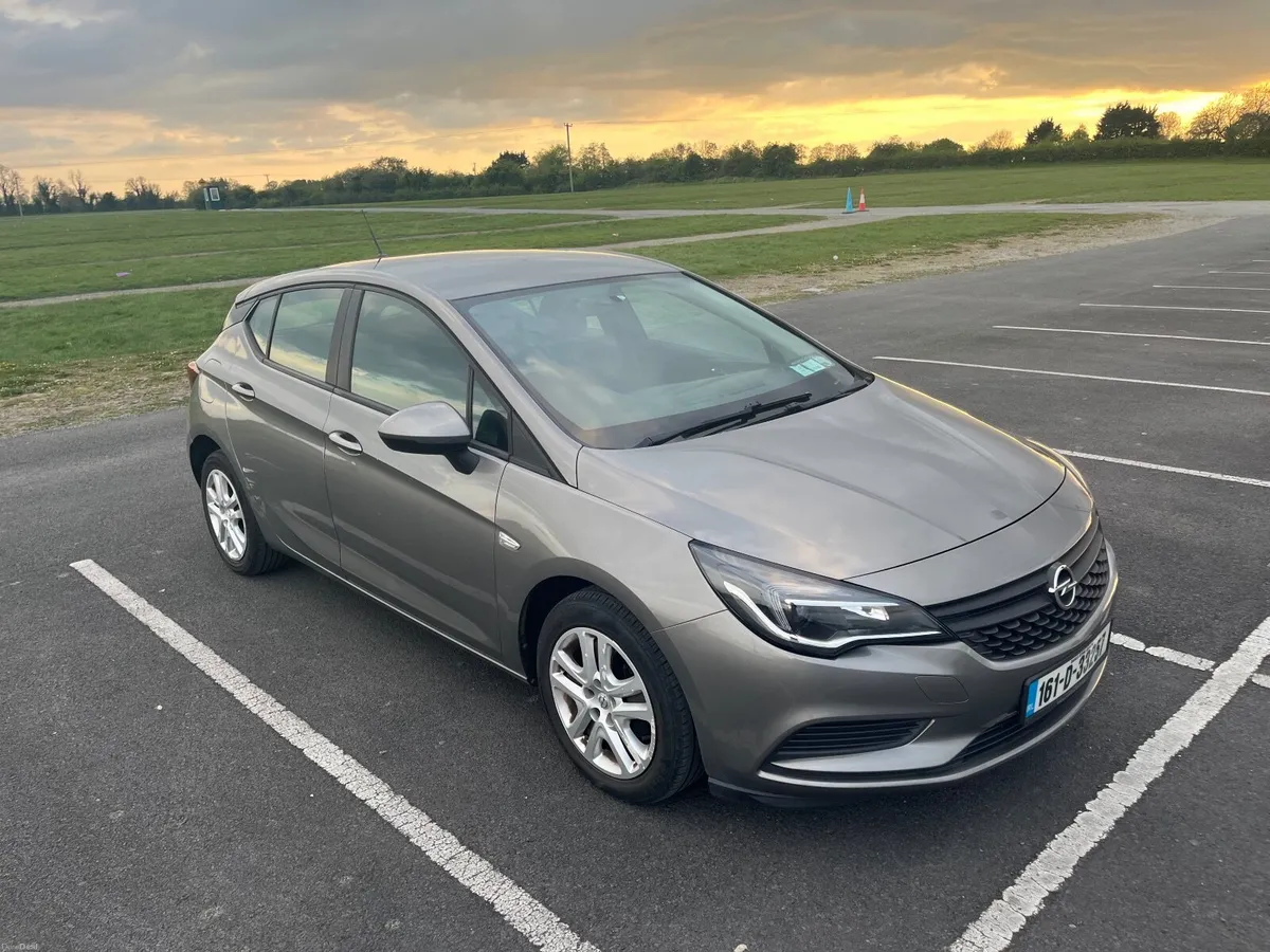 Opel Astra 2016 - Image 1