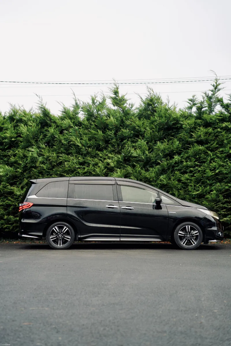 Honda Odyssey 2.0L Hybrid 2016 - Image 5