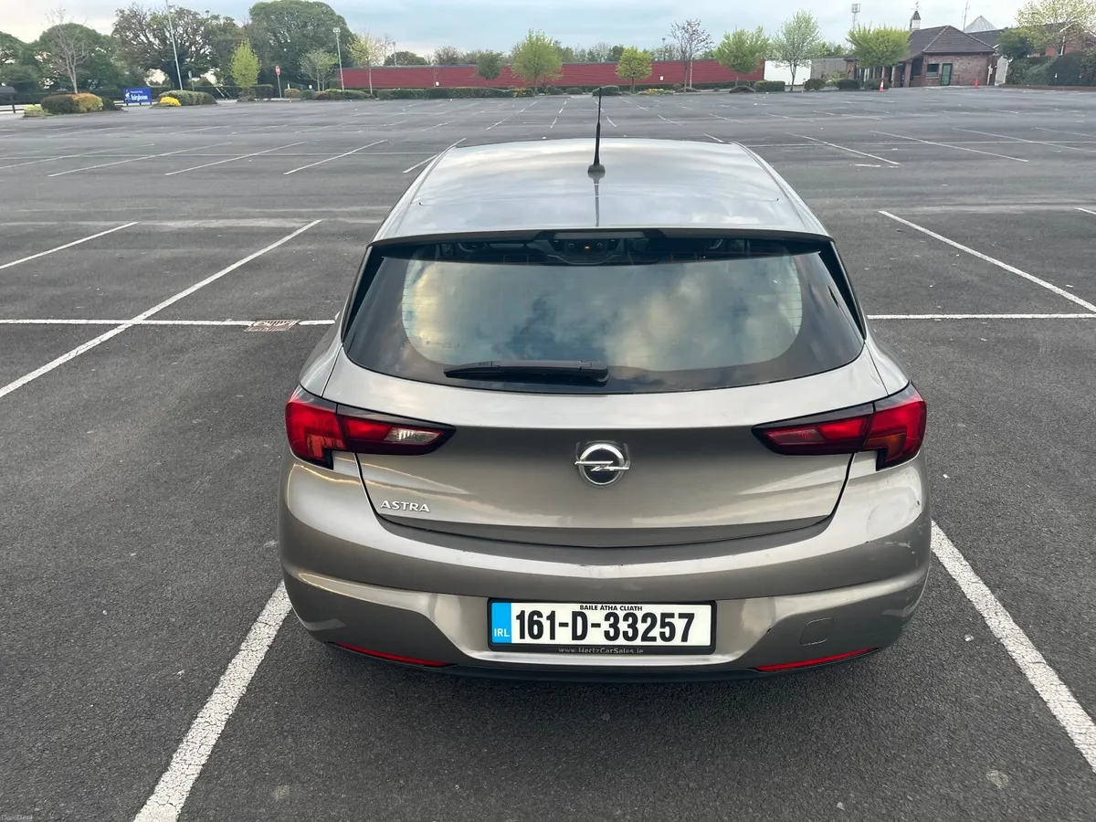 Opel Astra 2016 - Image 5
