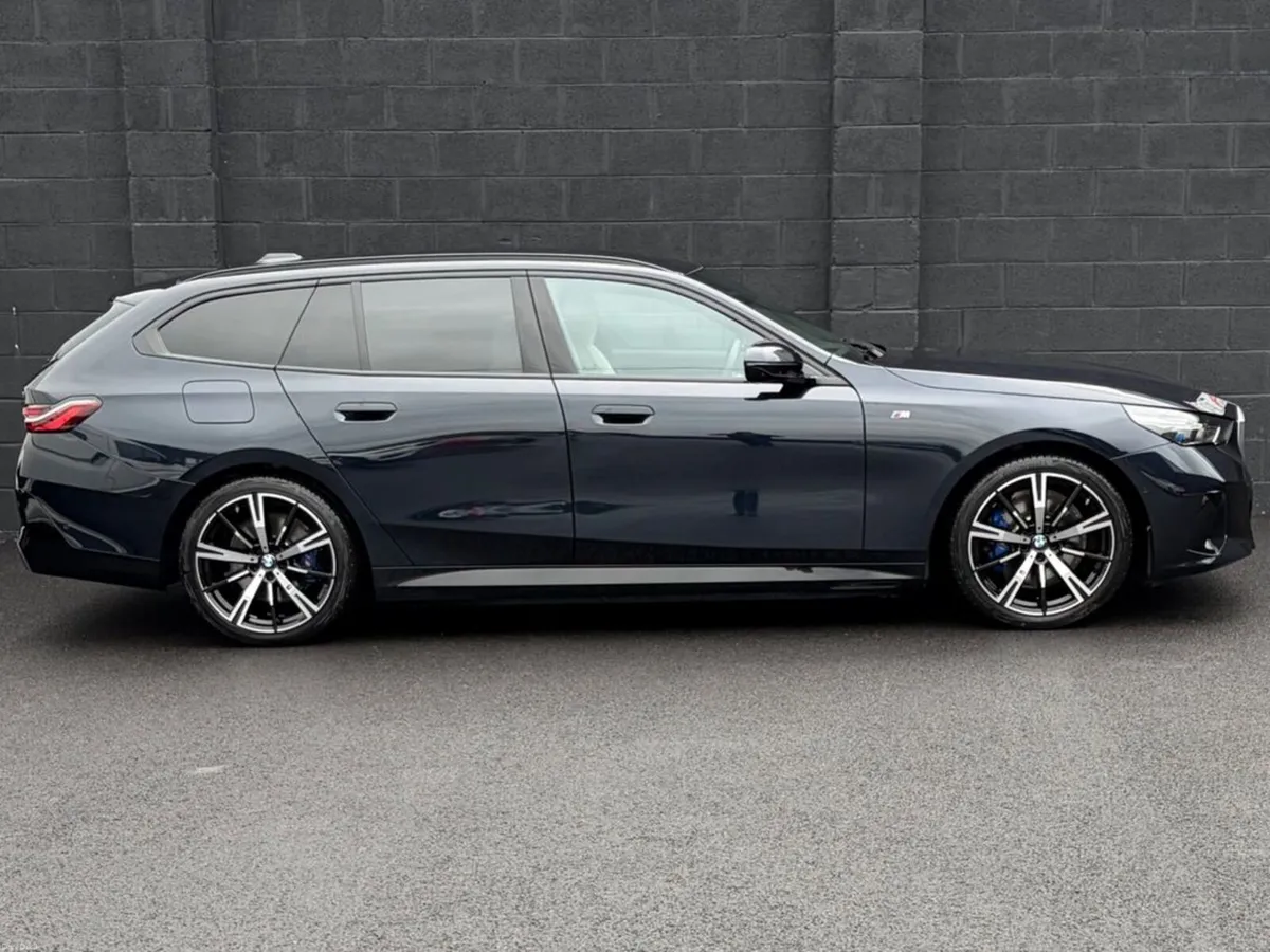 BMW 5-Series 530E M SPORT - Image 3