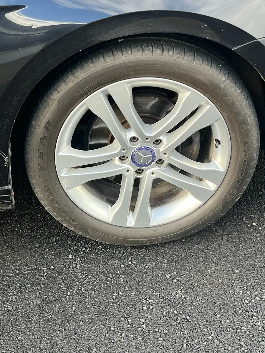 Volkswagen b8 Passat 2.0L - Image 2
