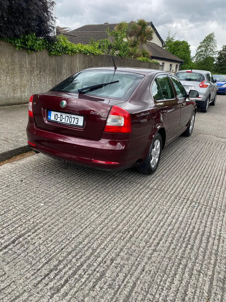 Skoda Octavia, 1.6 Diesel, 106K, NctD 05/27, 2010 - Image 4