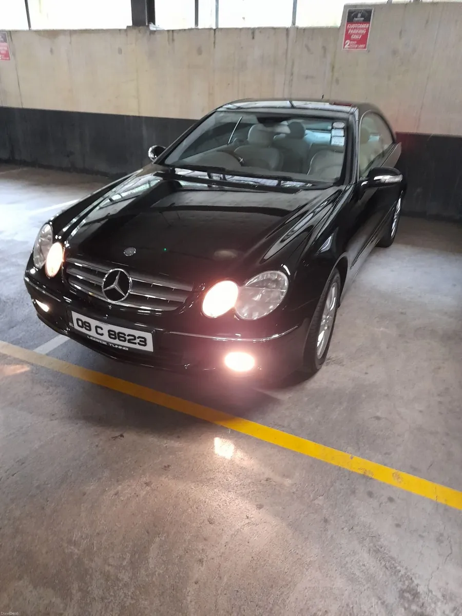 Mercedes-Benz CLK 2009 - Image 2