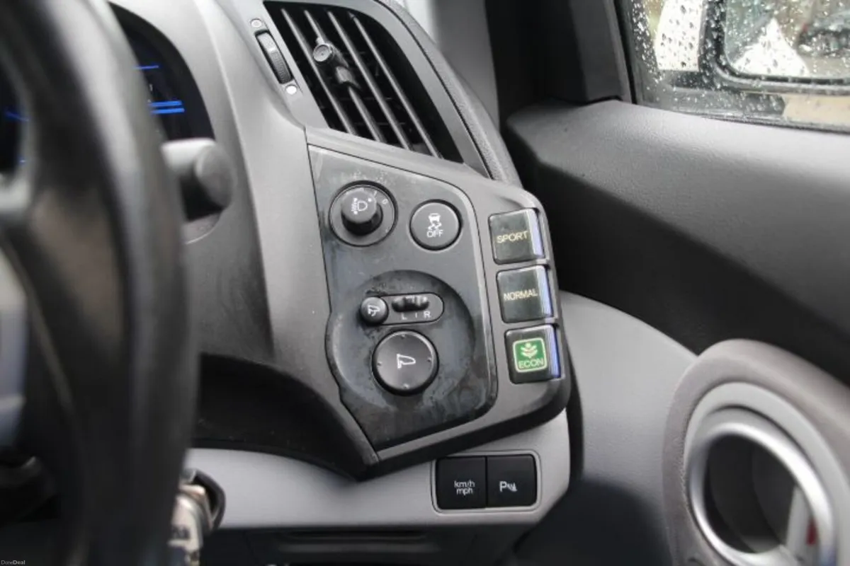 Honda CR-Z 2011 - Image 4