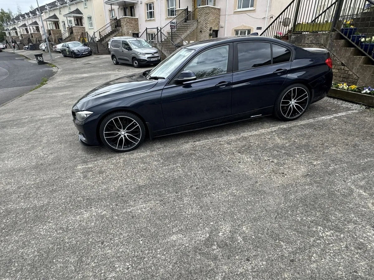 BMW 320D ED BUSINESS EDITION - Image 2