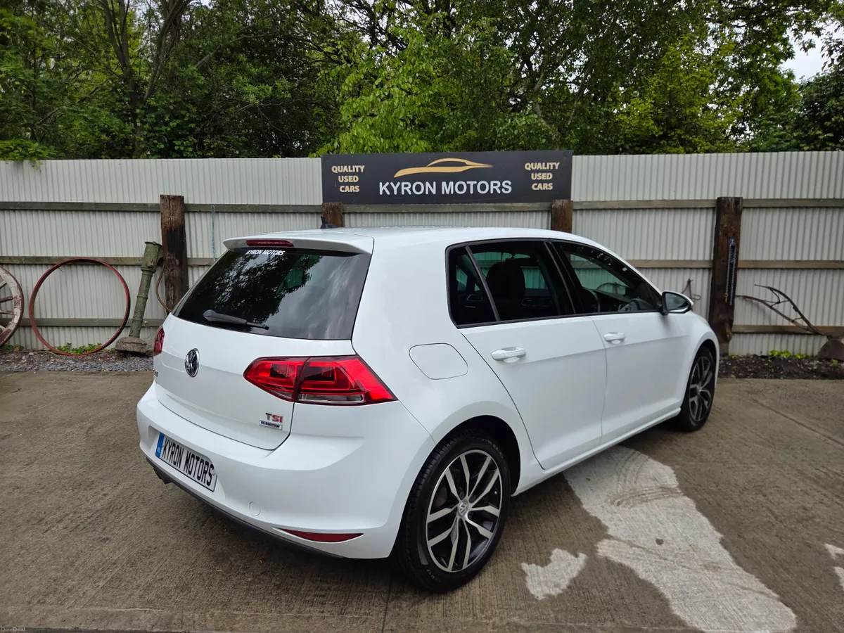 Volkswagen Golf 1.4 DSG Highline 150 BHP - Image 4