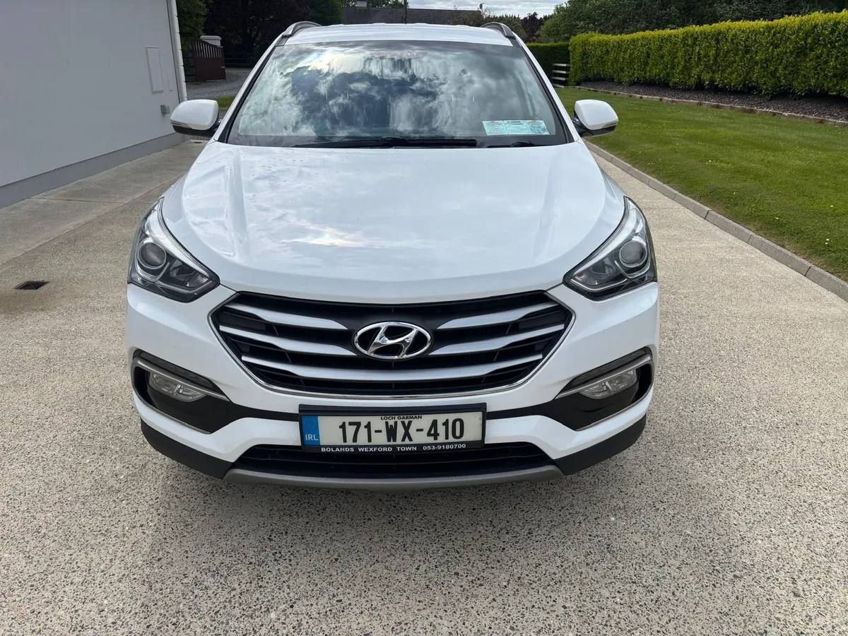 Hyundai Santa Fe 2017 - Image 4