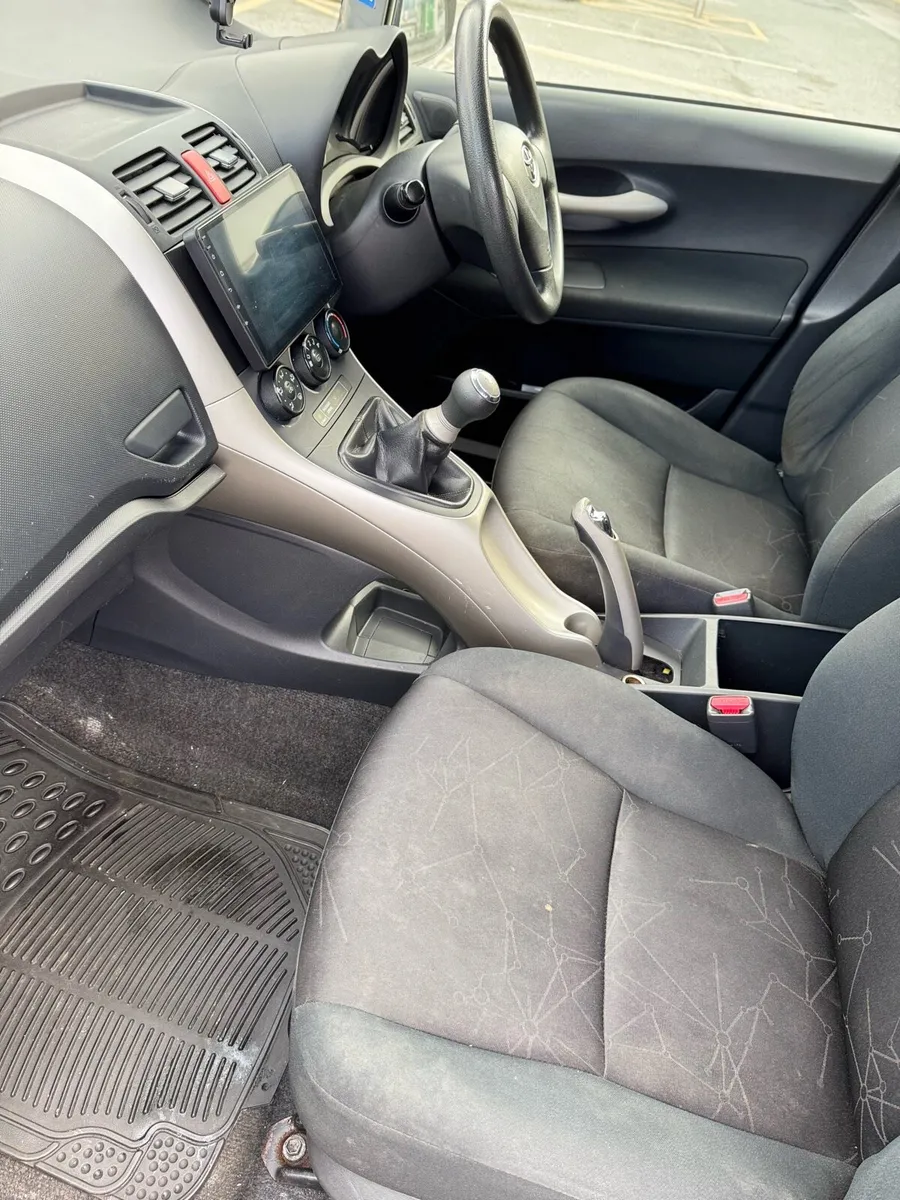 2007 Toyota Auris 1.4 Petrol-Manual-NCT 02/27. - Image 4