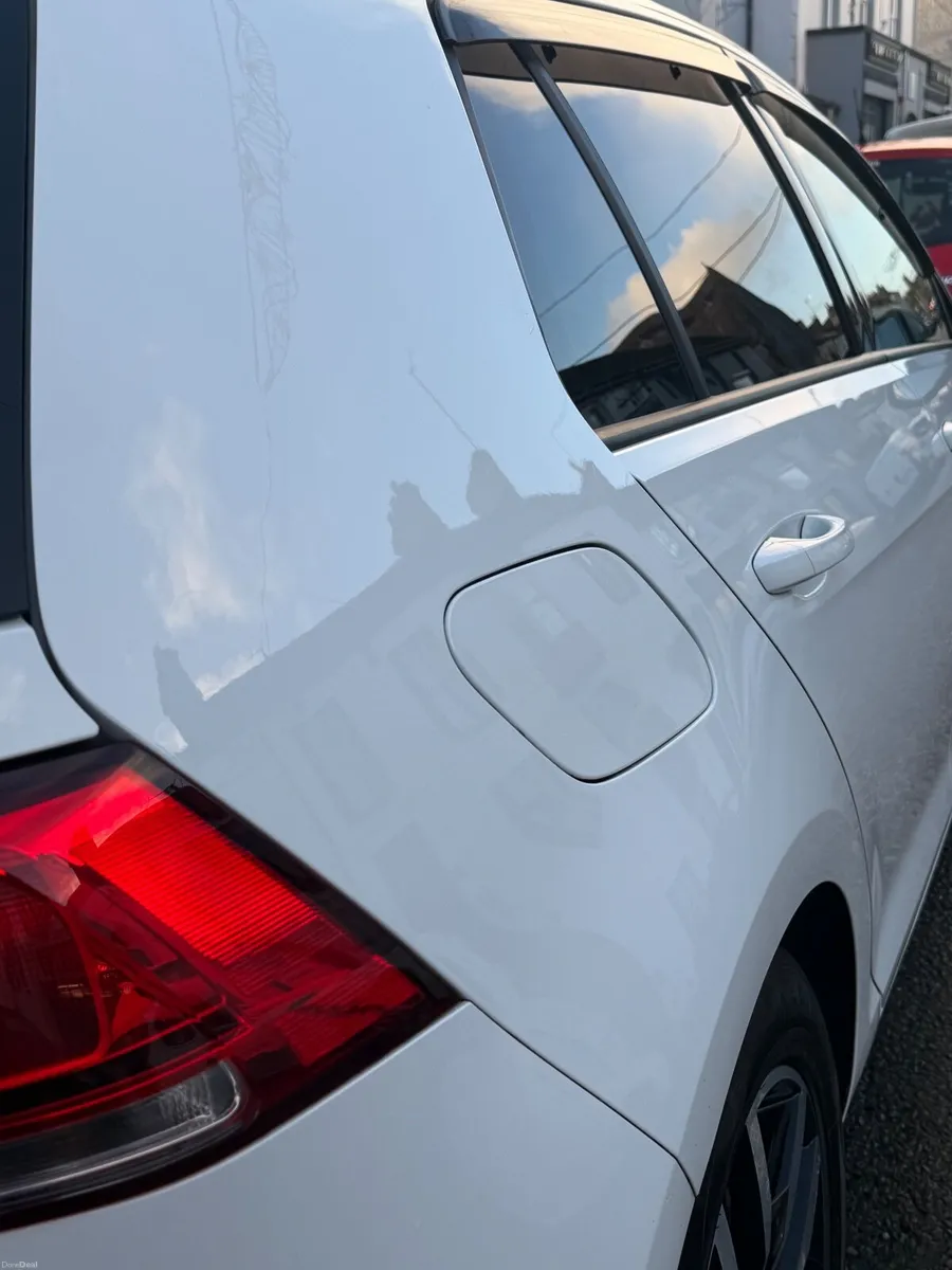 Volkswagen Golf 2014 - Image 2