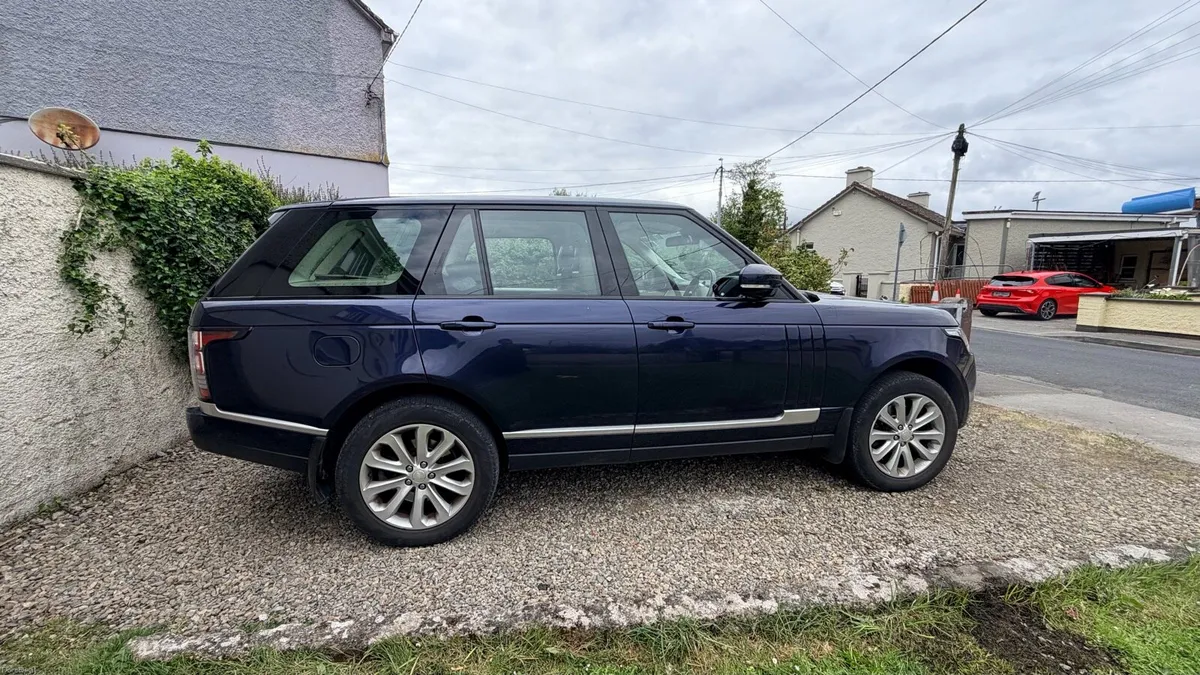 Car - Image 2