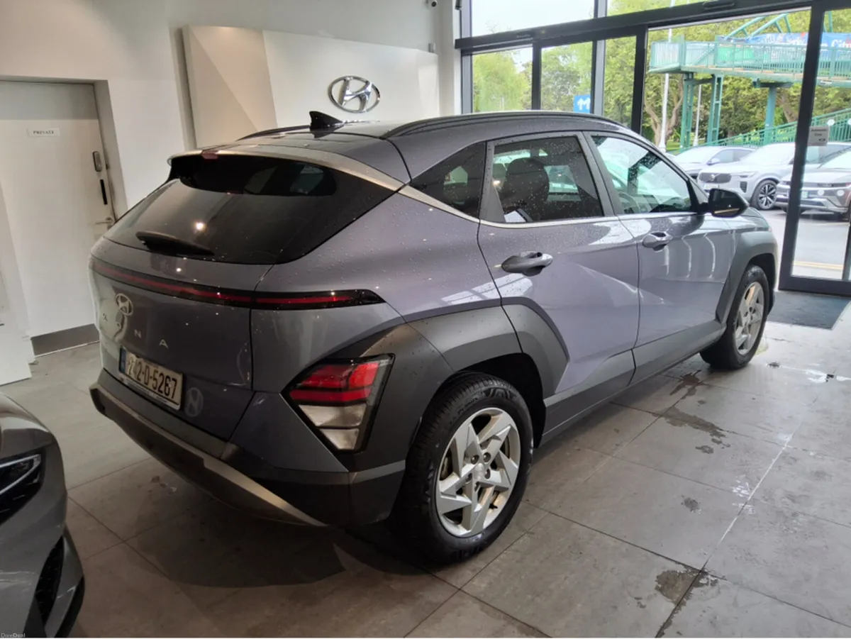 Hyundai KONA ELEGANCE - Only 17,000 Km - 1 Owner - - Image 2