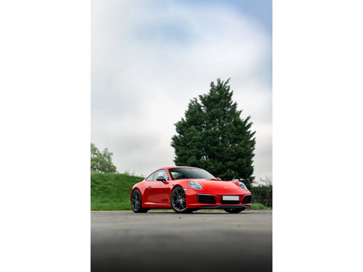 Porsche 911 Carrera T - 7 Speed Manual - Image 2
