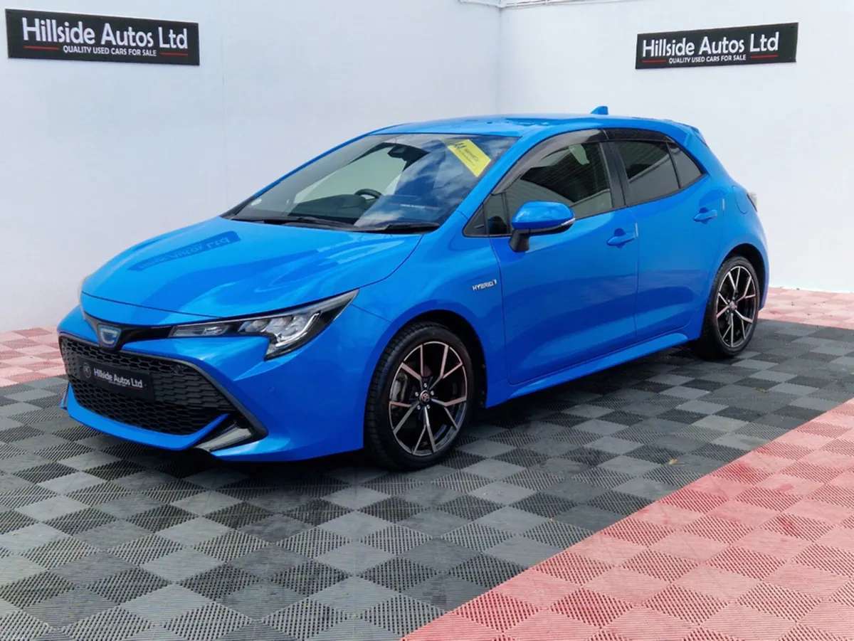 Toyota Corolla SPORT, HYBRID 5DR AUTOMATIC  12 MON - Image 3