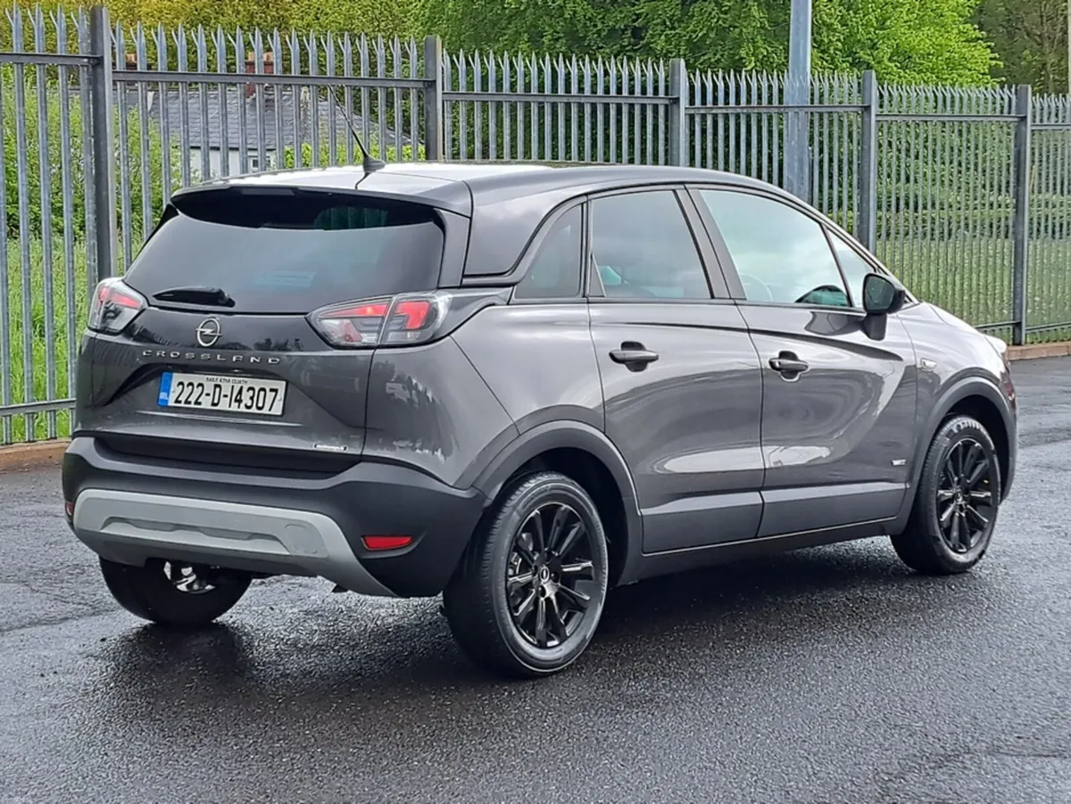 Opel Crossland SRI 1.2 85BHP **REVERSING CAMERA** - Image 4