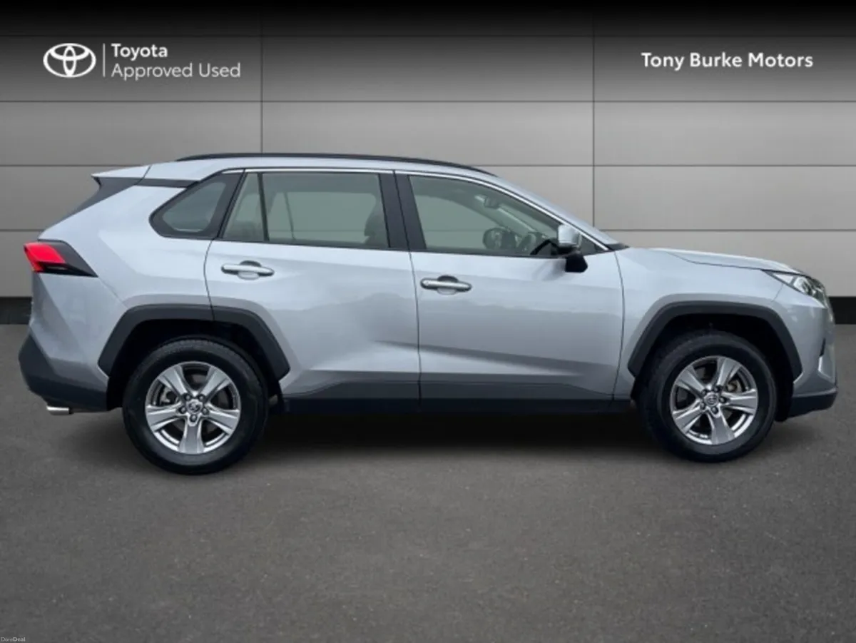 Toyota RAV4 - Luna Edition - Great Value - 2.5 Hyb - Image 3