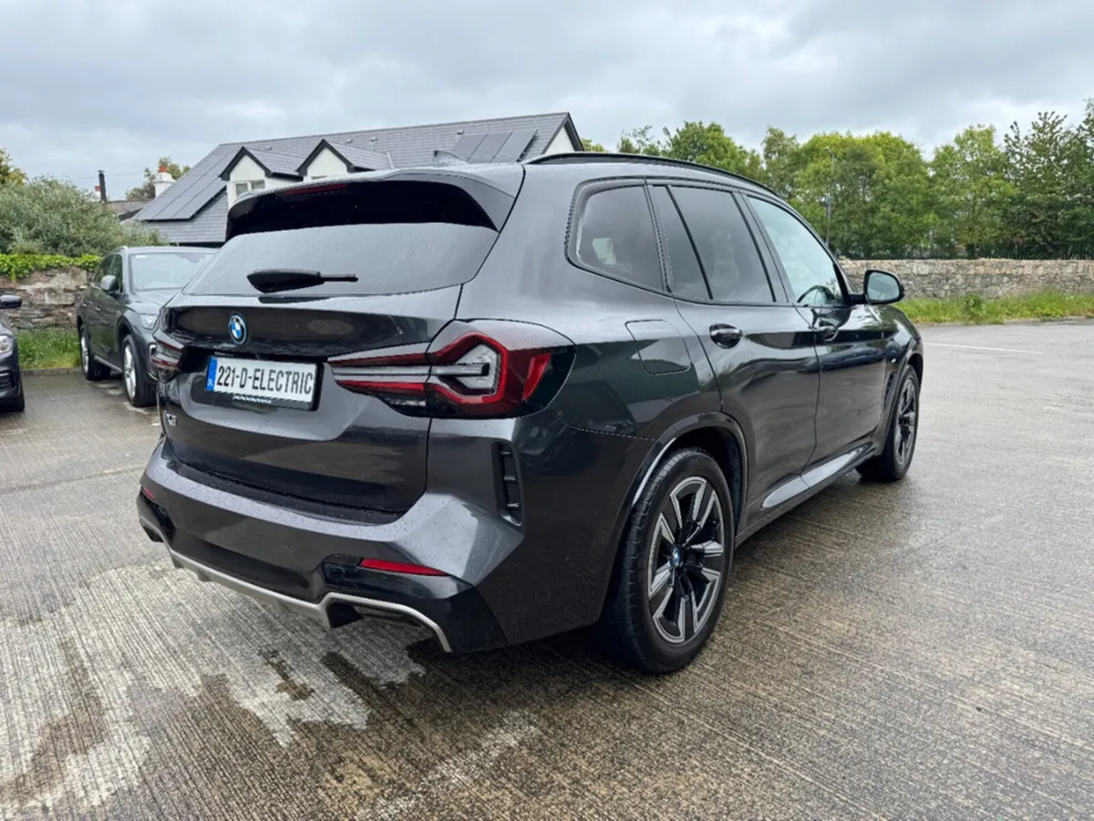 BMW iX3 M SPORT - Image 3