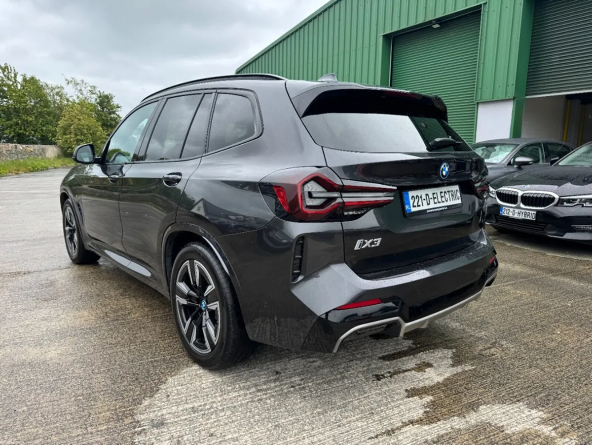 BMW iX3 M SPORT - Image 4