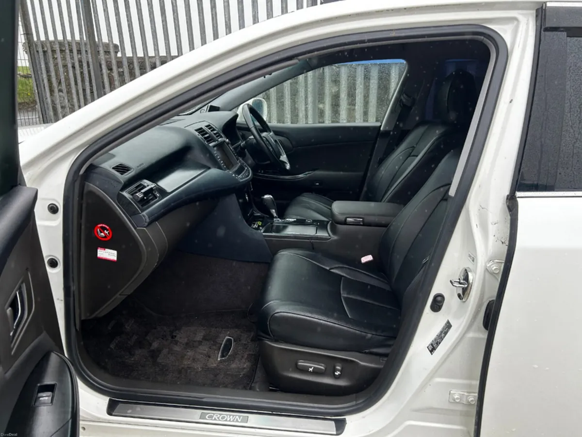 Toyota Crown Crown Athlete 3.5 V6 300HP - Image 6