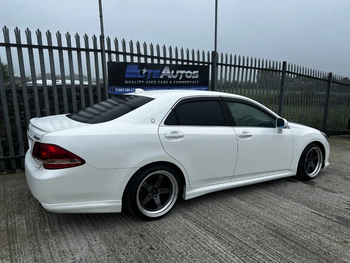 Toyota Crown Crown Athlete 3.5 V6 300HP - Image 3