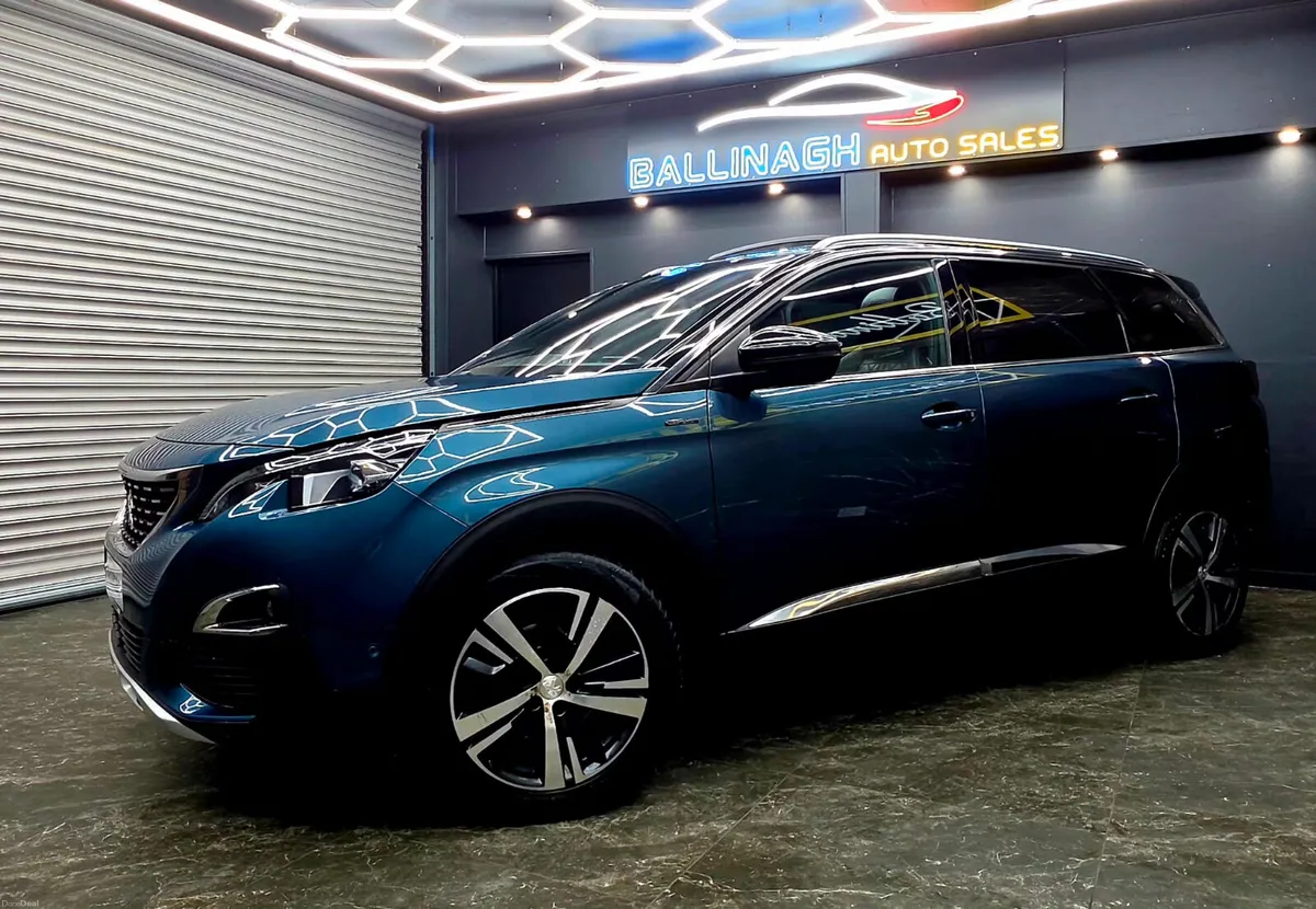 PEUGEOT 5008 GT MANUAL 7 SEATER - Image 2