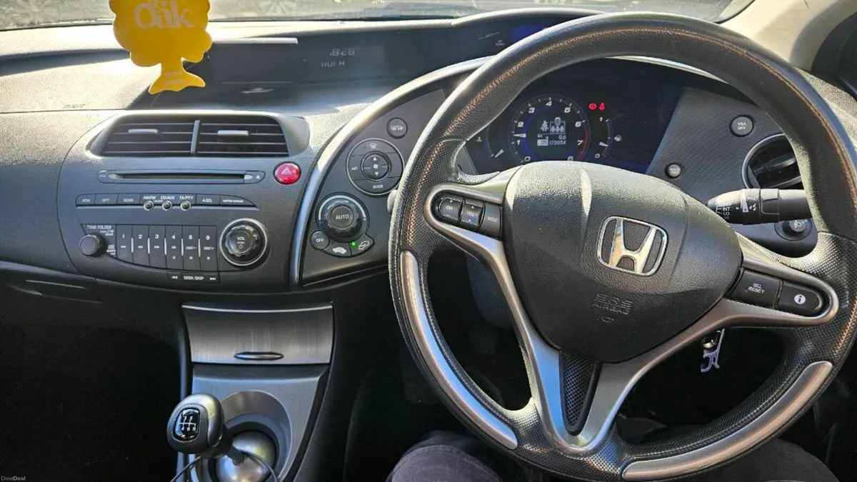 Honda civic - Image 3