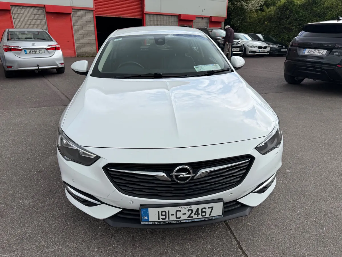 2019 Opel Insignia - Image 2